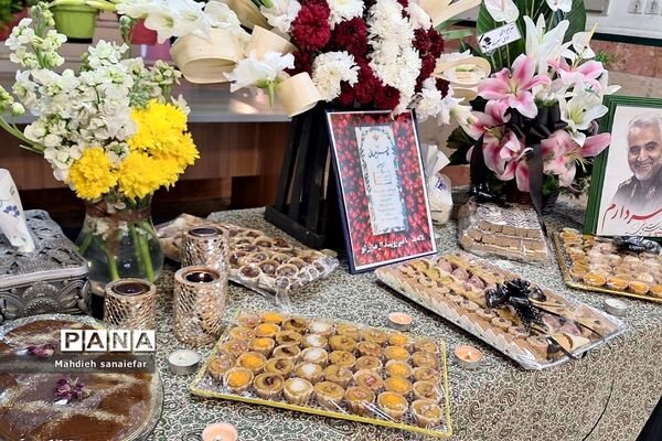 مراسم بزرگداشت شهدای دانش‌آموز حادثه کرمان در ناحیه دو شهرری