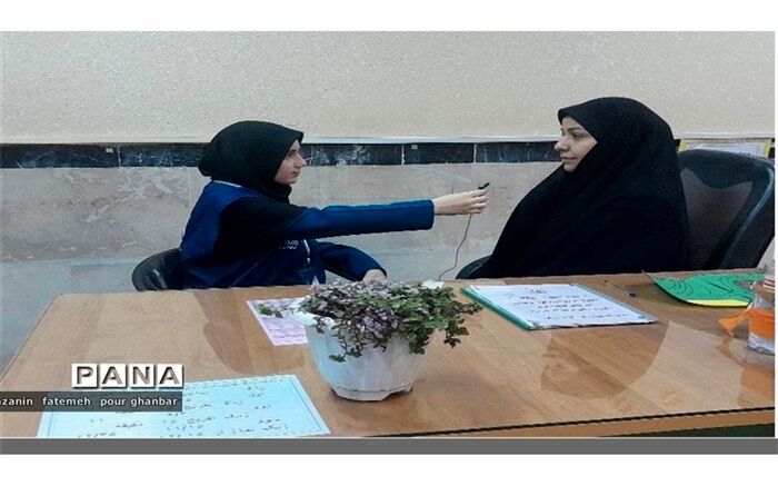 معلمی را نوعی عبادت عاشقانه می‌بینم