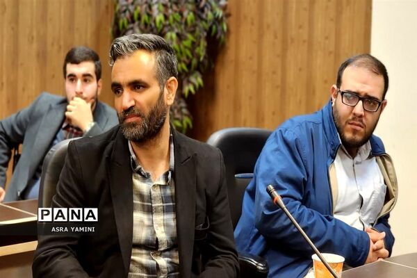 جلسه تقدیر از مجریان طرح تلاوت فاطمی در ناحیه یک بهارستان