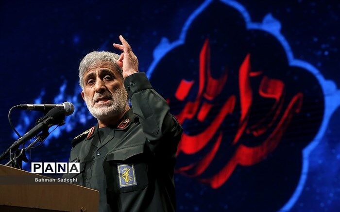 دشمن با ترور فرماندهان مقاومت به دنبال کاهش شکست سنگین خود است