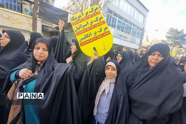 خروش انقلابی مردم ورامین در محکومیت از عملیات تروریستی کرمان