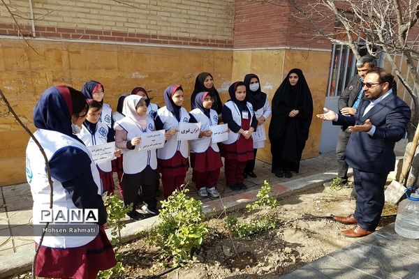پویش ملی کاشت یک میلیارد درخت در مدارس شهریار