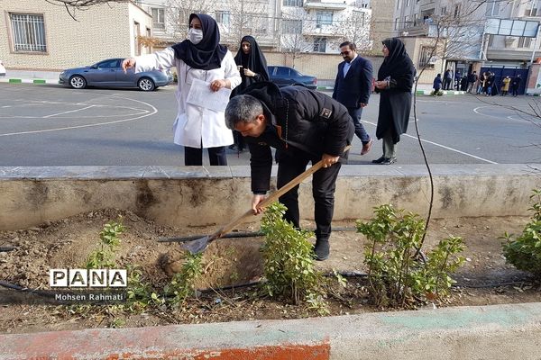 پویش ملی کاشت یک میلیارد درخت در مدارس شهریار