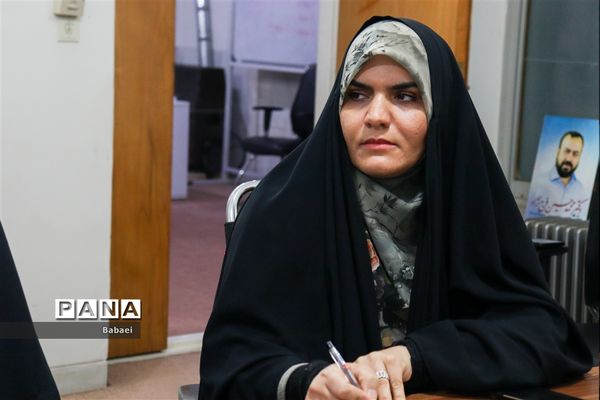 دورهمی تجربه‌نگاری خبرنگاران پانا با حضور کاظم دهقانی