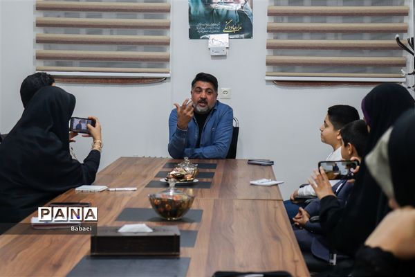 دورهمی تجربه‌نگاری خبرنگاران پانا با حضور کاظم دهقانی