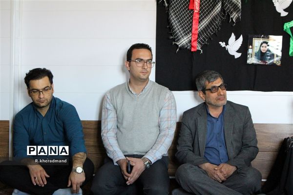 مراسم گرامیداشت شهدای دانش‌آموز حادثه تروریستی گلزار شهدای کرمان درآموزش و پرورش چناران