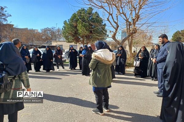 جلسات توانمندسازی آموزگاران پایه اول ابتدایی در ناحیه یک شهرری