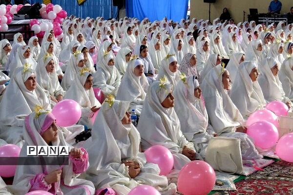 جشن تکلیف دختران در مصلی قیامدشت