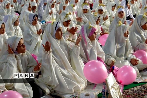 جشن تکلیف دختران در مصلی قیامدشت