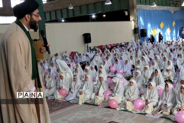 جشن تکلیف دختران در مصلی قیامدشت