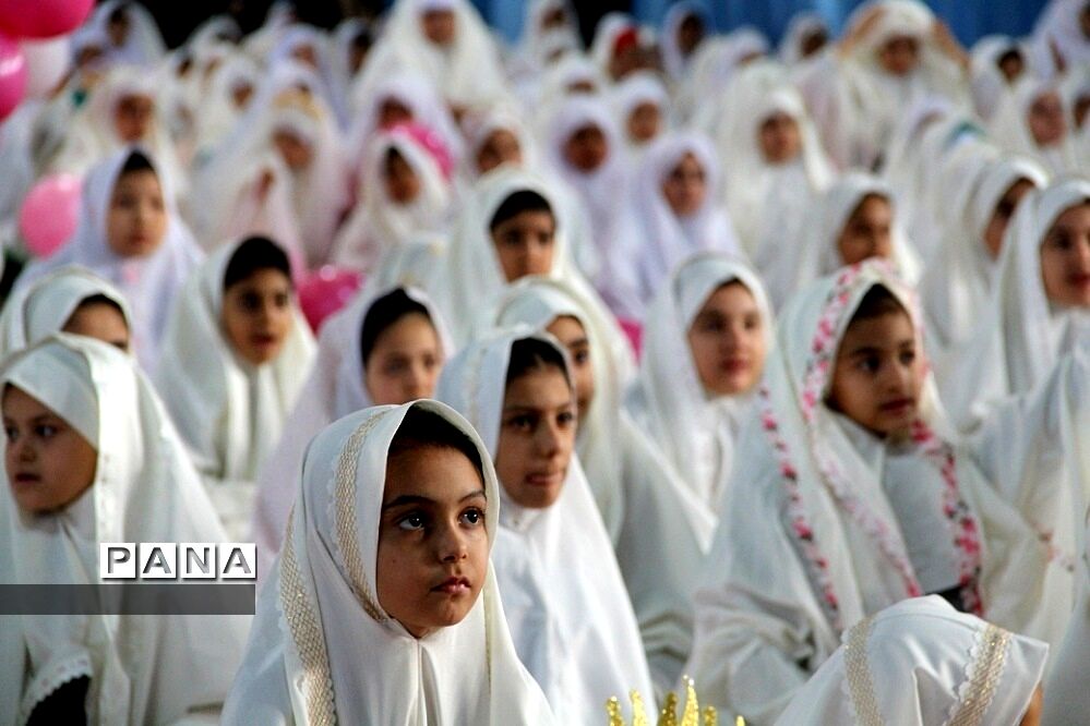 جشن تکلیف دختران در مصلی قیامدشت