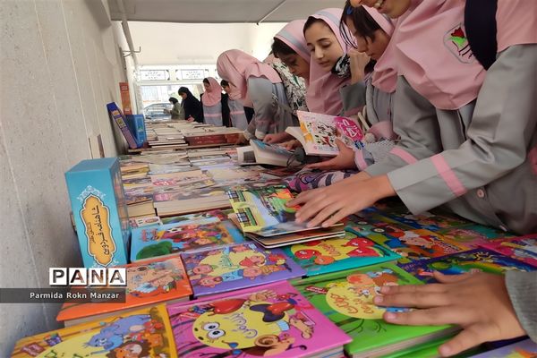 بازدید دانش‌آموزان آموزشگاه شاهدفاطمه الزهرا(س) ازآزمایشگاه پژوهش‌سرای رازی