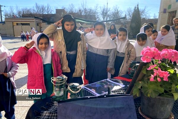 سوگواره شهدای دانش‌آموز کرمان در مدارس آباده