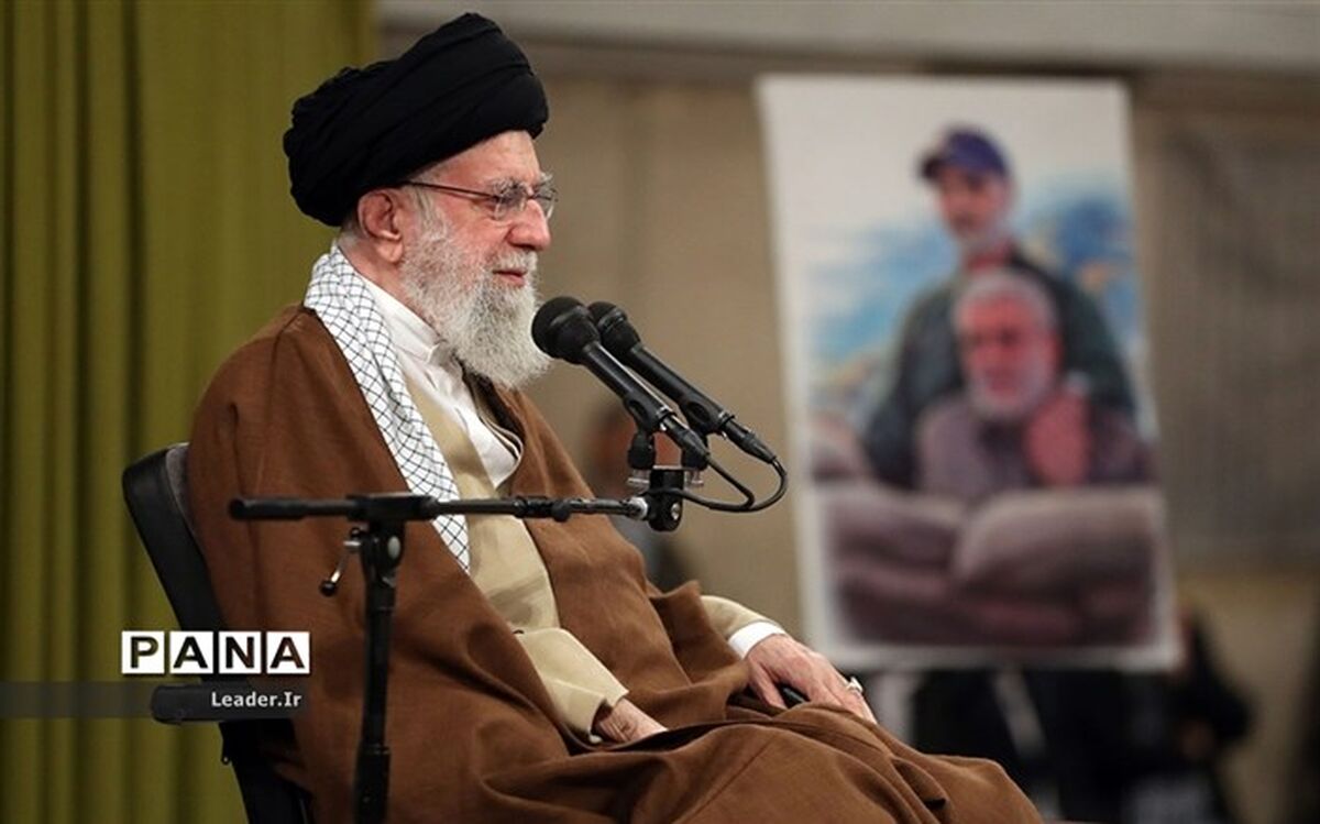 پاسداشت قیام ۱۹ دی ۱۳۵۶ قم با حضور رهبر انقلاب