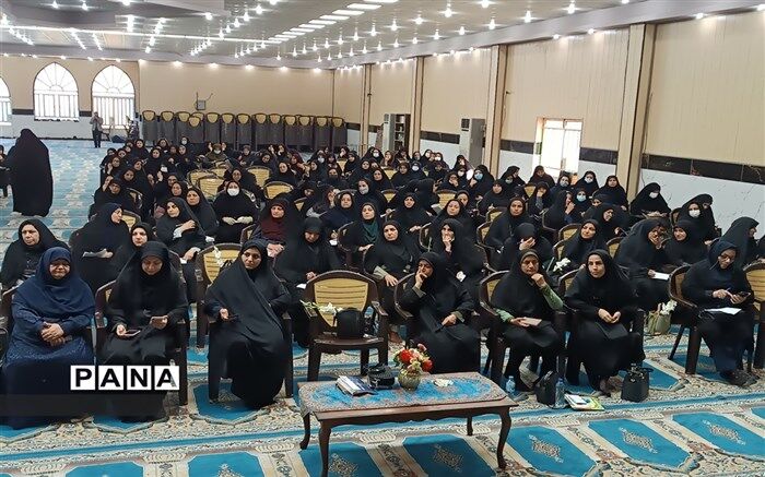 گردهمایی سالانه معاونین پرورشی و فرهنگی مناطق خوزستان/فیلم