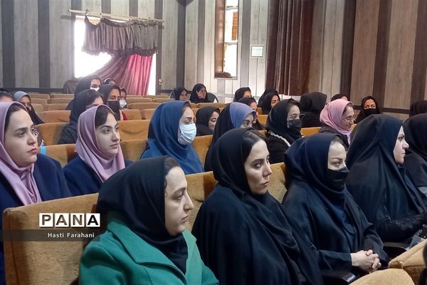 کارگاه شناسایی اختلالات عصبی و یادگیری در قرچک