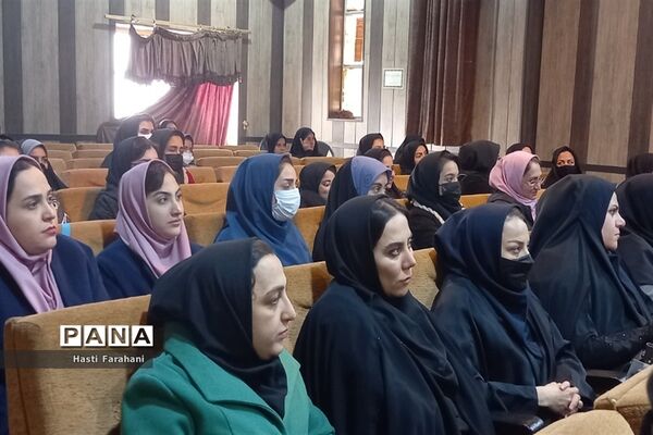 کارگاه شناسایی اختلالات عصبی و یادگیری در قرچک