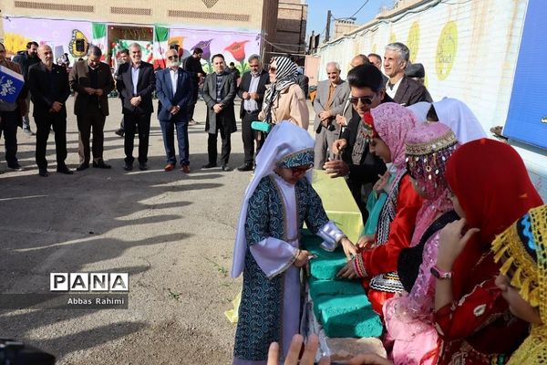 جشنواره مجمع خیرین مدرسه ساز در شهرستان پاکدشت