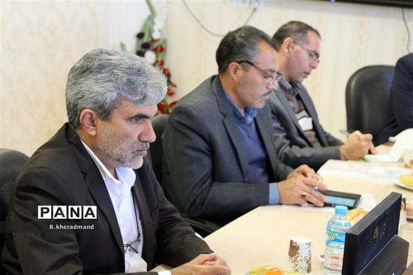 نشست هم اندیشی راهیان نور فرهنگیان قطب شهید کلاهدوز خراسان