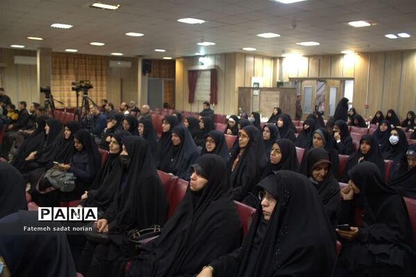 نشست های بصیرتی جهاد تبیین فرهنگیان تبادکان