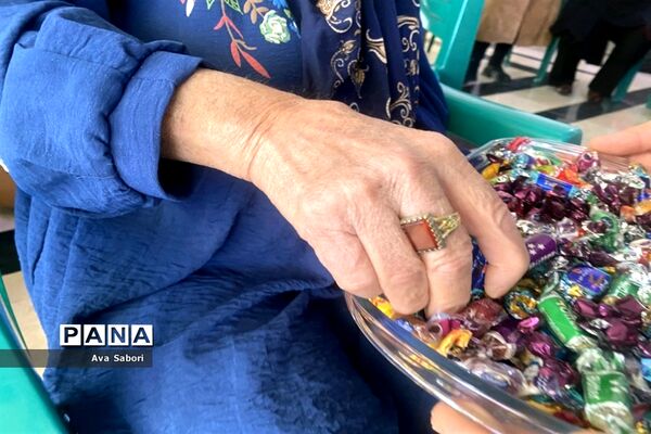 یک دنیا مهر از روز مادر تا روز پدر
