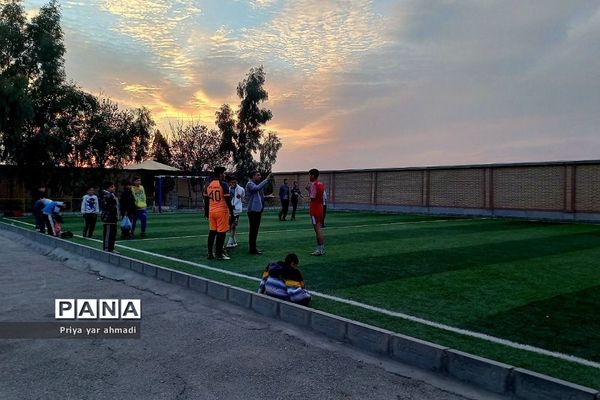 افتتاح دو زمین چمن مصنوعی در مدارس ورامین