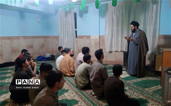 اردوی یک شب در مدرسه در دبیرستان ۱۳آبان رودهن برگزار شد/فیلم