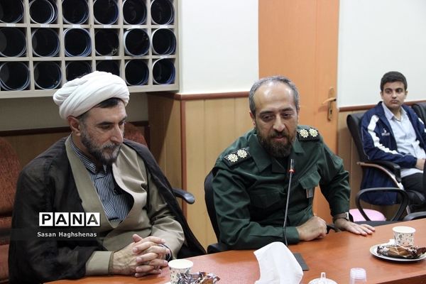 مراسم تکریم و معارفه فرمانده جدید بسیج دانش‌آموزی آموزش و پرورش اسلامشهر