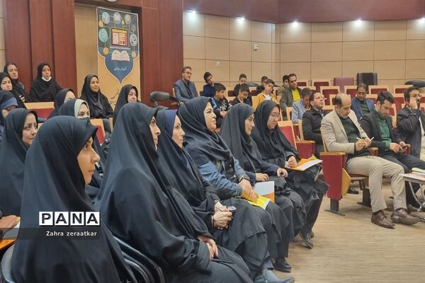 برگزاری آیین تکریم و تجلیل از پژوهشگران برتر ناحیه ۲