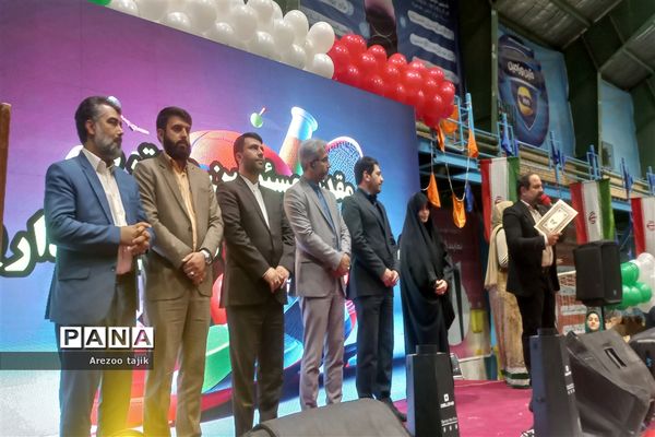 تقدیر از مادران قهرمان و مربیان ورزشی