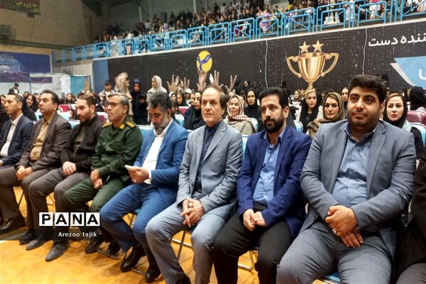 تقدیر از مادران قهرمان و مربیان ورزشی