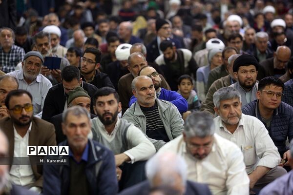 گرامیداشت  سالگرد شهدای حادثه هواپیمای اوکراینی در حرم حضرت معصومه(س)