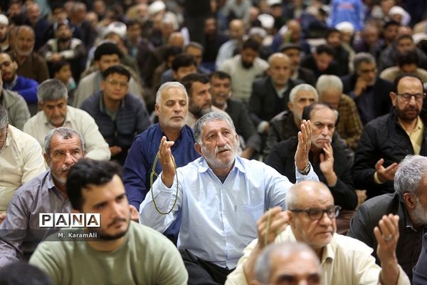 گرامیداشت  سالگرد شهدای حادثه هواپیمای اوکراینی در حرم حضرت معصومه(س)