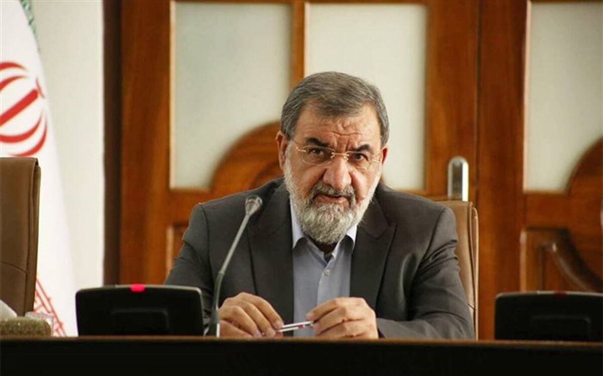 محسن رضایی: آمریکا و انگلیس حماقت بزرگی کردند