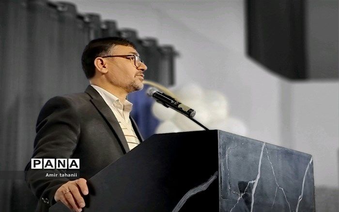 معاونان آموزشی زمینه‌ساز شکوفایی استعداد دانش‌آموزان هستند