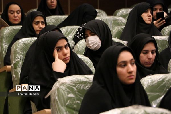 آیین تجلیل از معلمان جهادی و یاوران رضوی مقطع ابتدایی استان قم-1