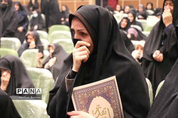 آیین تجلیل از معلمان جهادی و یاوران رضوی مقطع ابتدایی استان قم-2