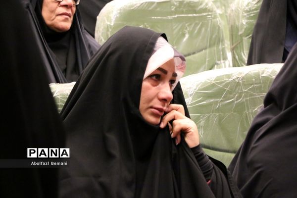 آیین تجلیل از معلمان جهادی و یاوران رضوی مقطع ابتدایی استان قم-2