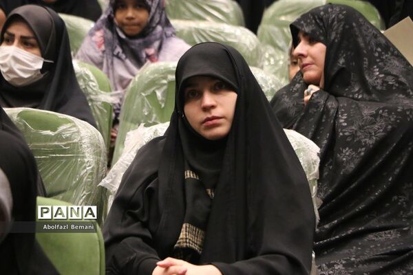 آیین تجلیل از معلمان جهادی و یاوران رضوی مقطع ابتدایی استان قم-2