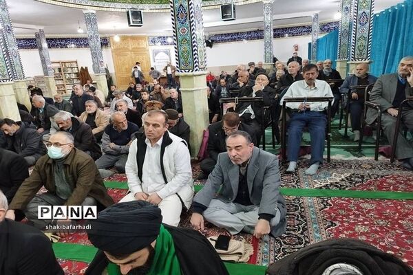 اقامه باشکوه نمازجمعه ‌در شهرستان فیروزکوه