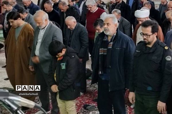 اقامه باشکوه نمازجمعه ‌در شهرستان فیروزکوه