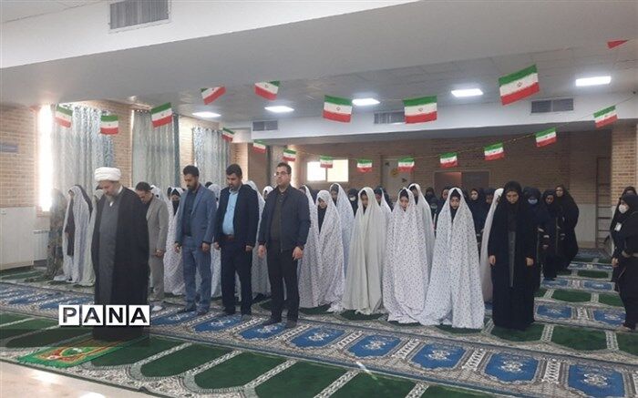 ‌نماز جماعت در 66 هزار مدرسه کشور اقامه می‌شود