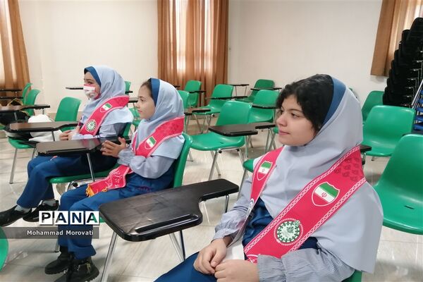 حضور مربیان پیشتاز در مدارس