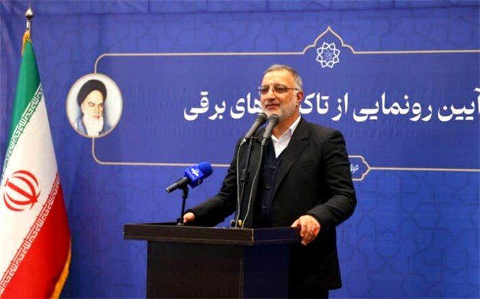 زاکانی: ۹۶ درصد تاکسی‌ها و ون‌های تهران فرسوده است
