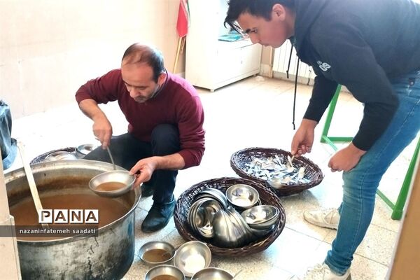 حضورخیرین موسسه محبان الزهرا(س) مشهد مقدس در جمع دانش‌آموزان روستای چرم کهن شهرستان کلات