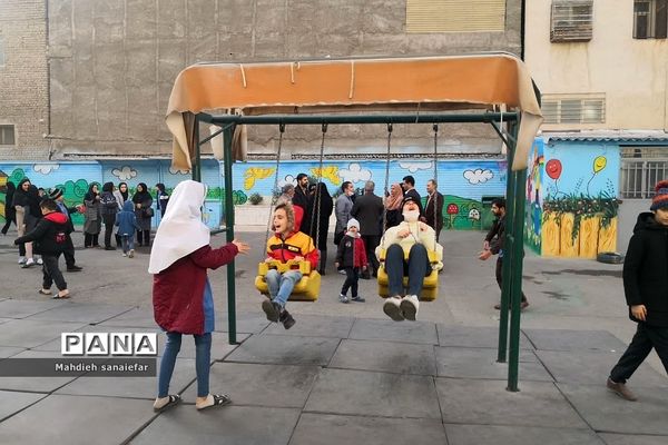 دیدار دوستانه نماینده مجلس شورای اسلامی با دانش‌آموزان اوتیسم آموزشگاه ترنم ناحیه دو شهرری