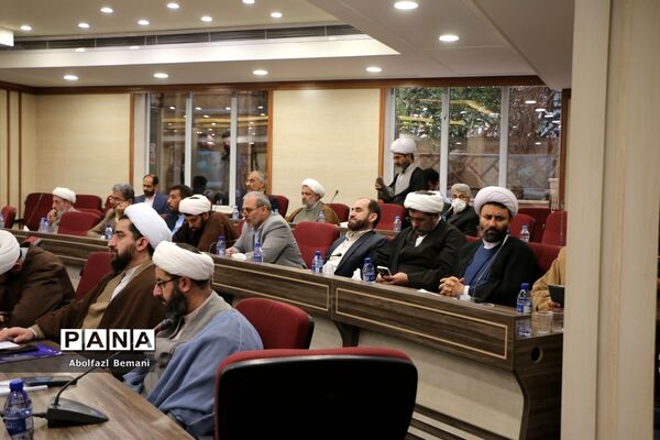 نشست هم‌اندیشی ستاد همکاری حوزه‌های علمیه و آموزش و پرورش در قم-1