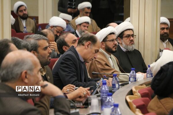 نشست هم‌اندیشی ستاد همکاری حوزه‌های علمیه و آموزش و پرورش در قم-1