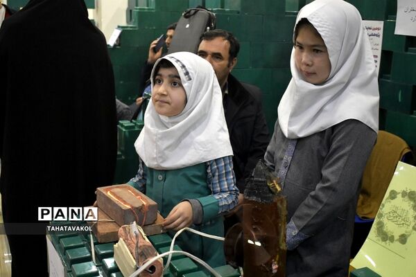 اختتامیه دومین نمایشگاه دستاوردهای پژوهشی دانش‌آموزی مدارس غیردولتی در پارک فناوری شهرستان پردیس