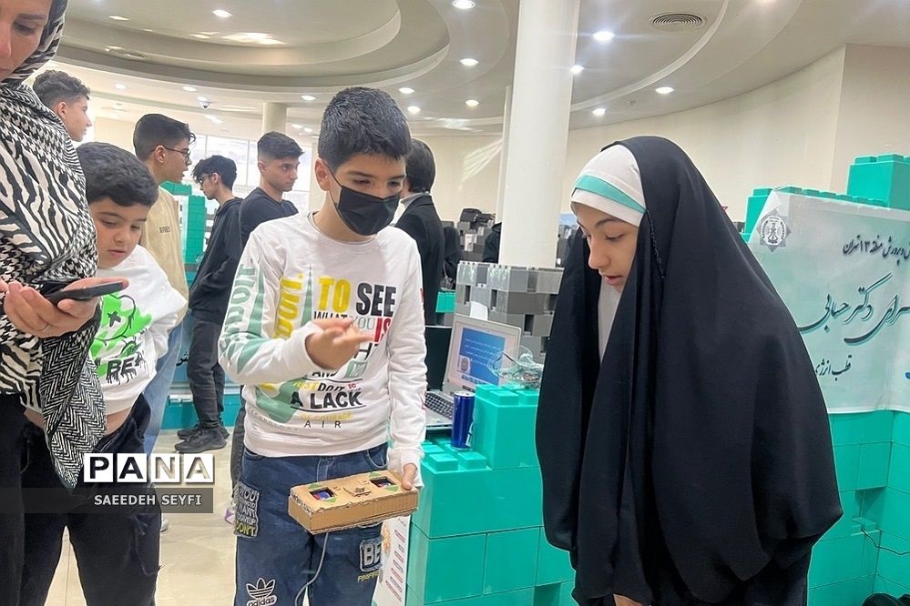 دومین نمایشگاه دستاوردهای پژوهشی دانش‌آموزی در پارک فناوری پردیس
